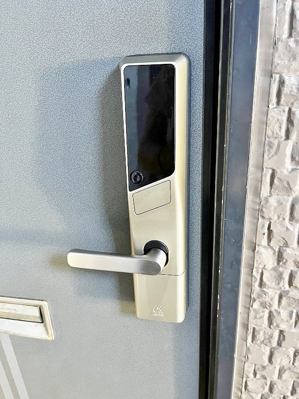 ルミエール赤坂 玄関