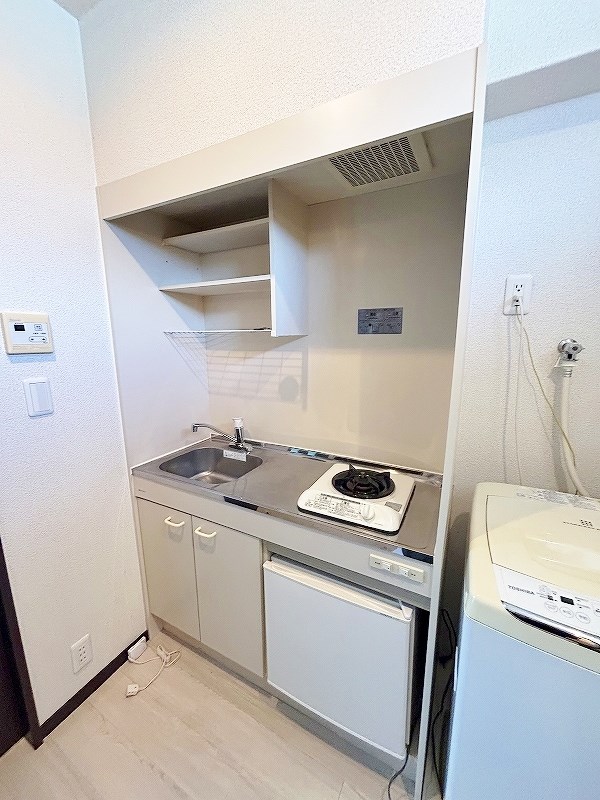 ＭＯＯＮ下到津Ｄ棟 キッチン