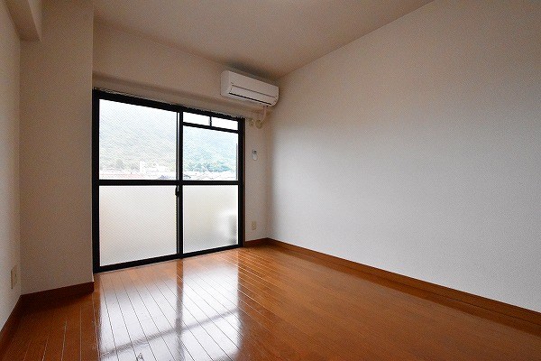 ヴァリーゴールド足立 ベッドルーム