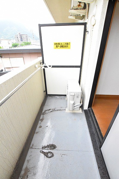 ヴァリーゴールド足立 ベランダ