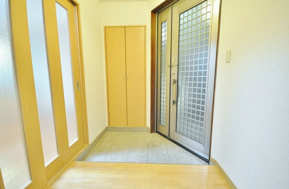 アームビル(ARM BLD) 玄関