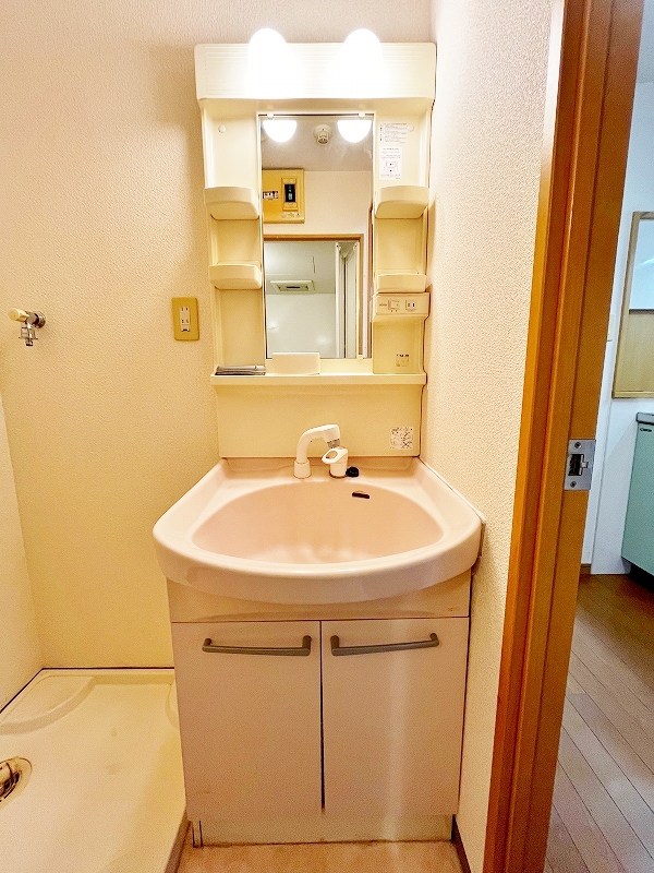 ミーナ清水  その他1