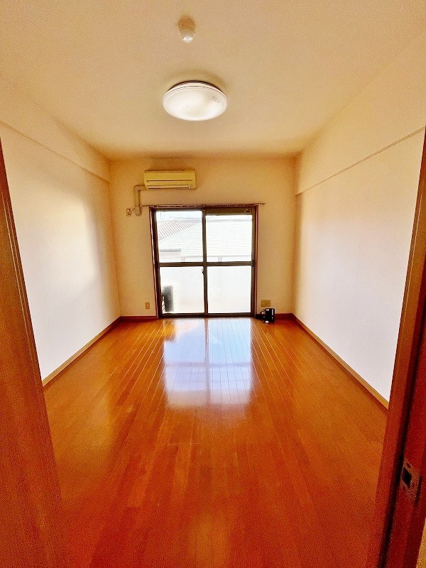 ミーナ清水  リビング