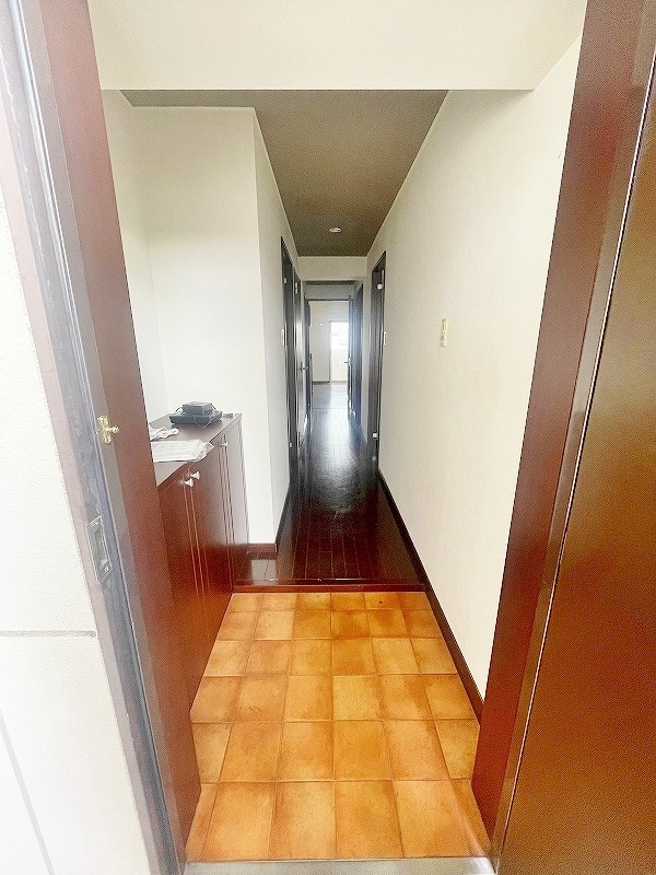 ラフィーネ到津学園通り 玄関