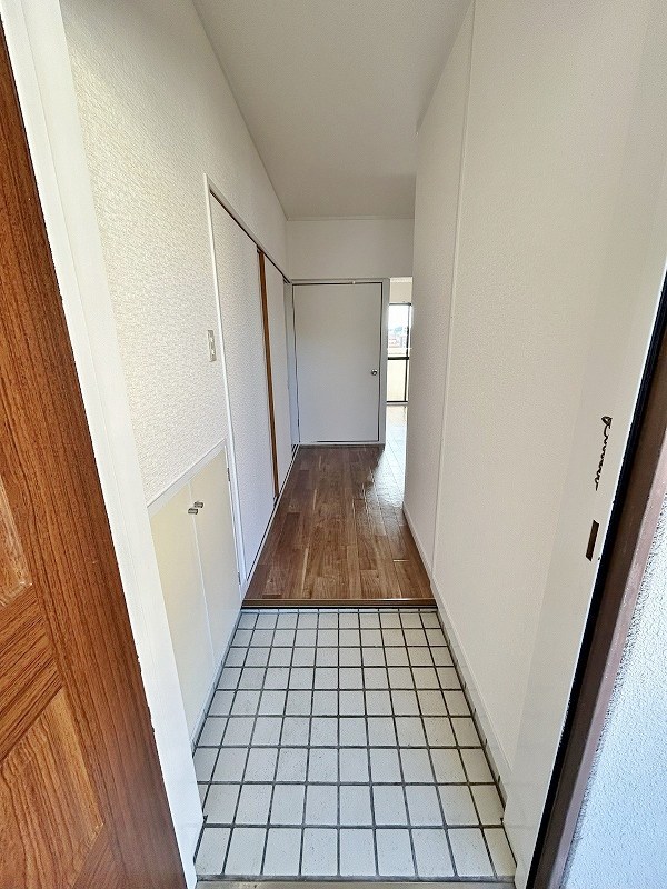 ベスト興産ビル 玄関