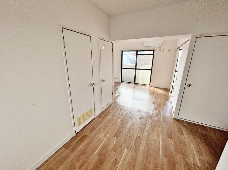 ベスト興産ビル  リビング