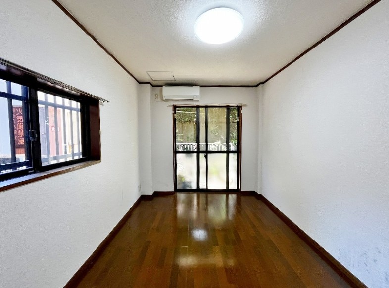 リバーライフ板櫃 リビング