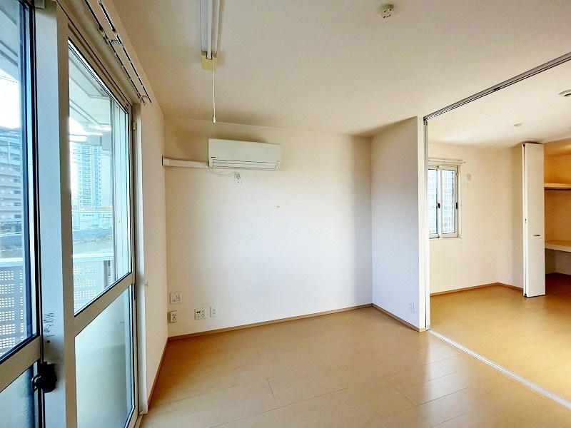 リバーサイド唐戸Ⅱ リビング