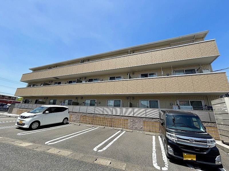 コンフォールⅢ番館 201号室 外観