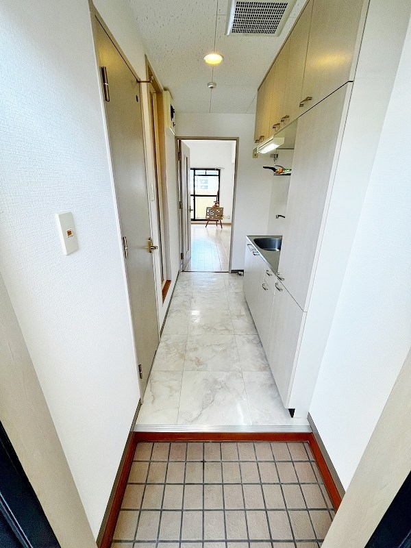 F&amp;#39;sflats古船場 (エフズフラッツ古船場) 玄関