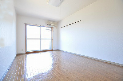 リバーサイド板櫃   ベッドルーム