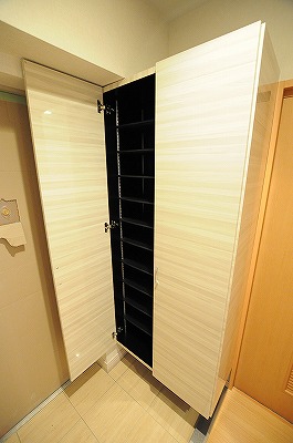 ＷＩＮＧＳ三萩野（ウィングス三萩野) 玄関