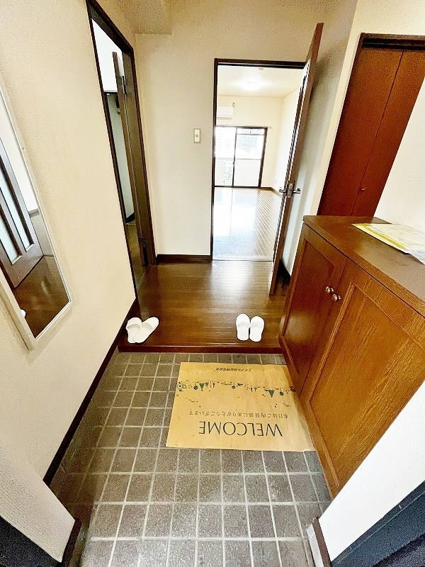 パストラール  玄関