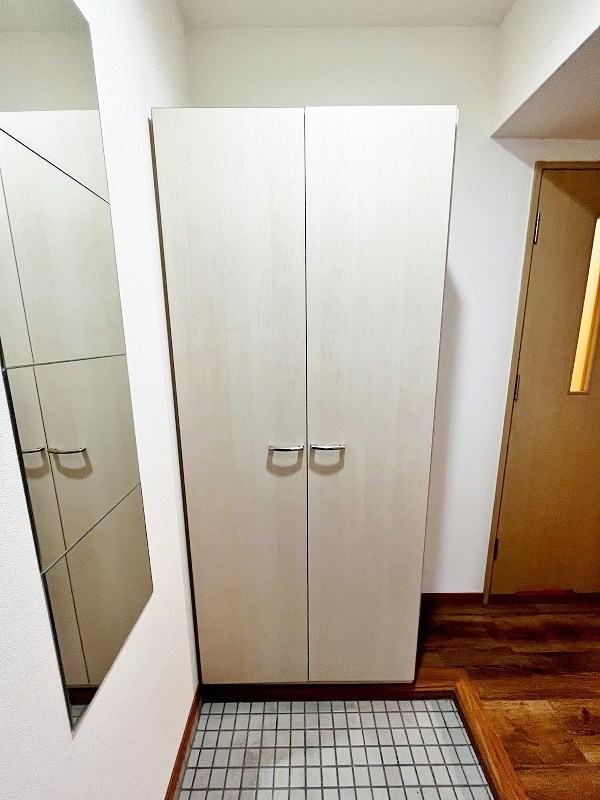 ユーフォリウム・マタマ 玄関