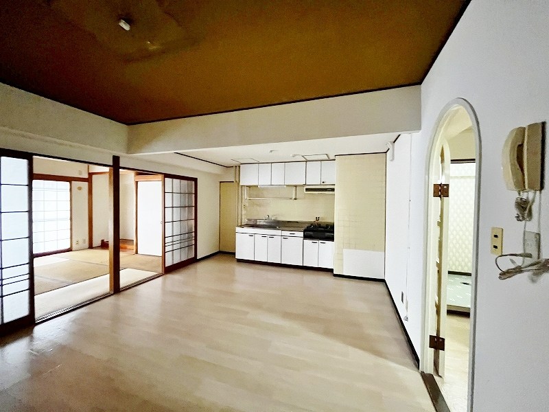 サンシティ金田　A棟  リビング