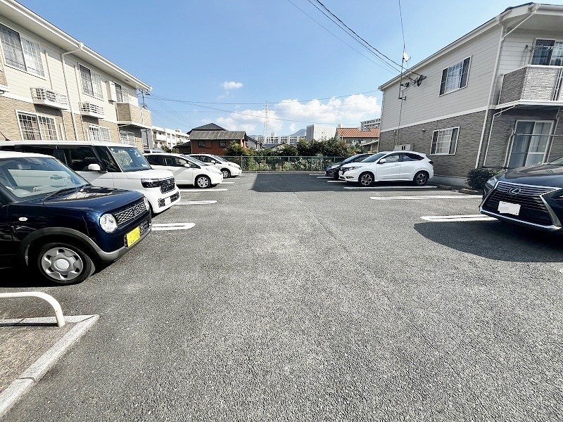 サザンヒルズＡ  駐車場
