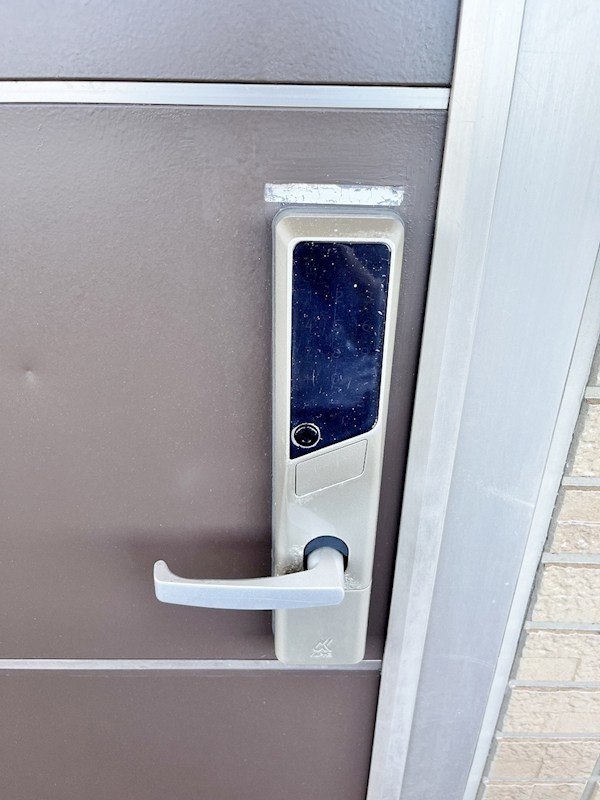 グレイストレビナ赤坂 玄関