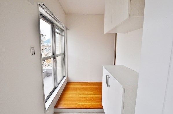 フェールブリエ片野 玄関