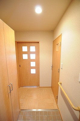 ＬＥＡＤ真鶴（リード真鶴）(高齢者向け優良賃貸住宅) 玄関