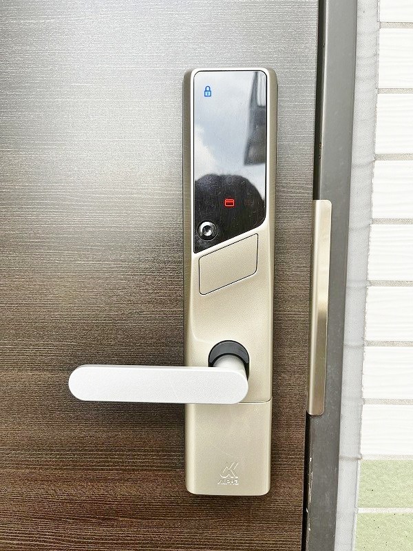 ギャラクシーヴィーラブライト  玄関