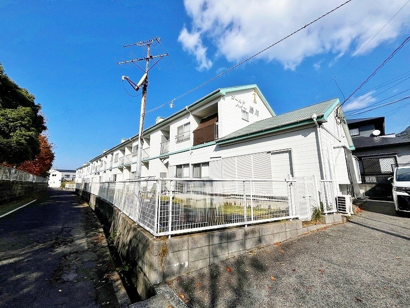 ゴールドハイツ湯川 204号室 外観