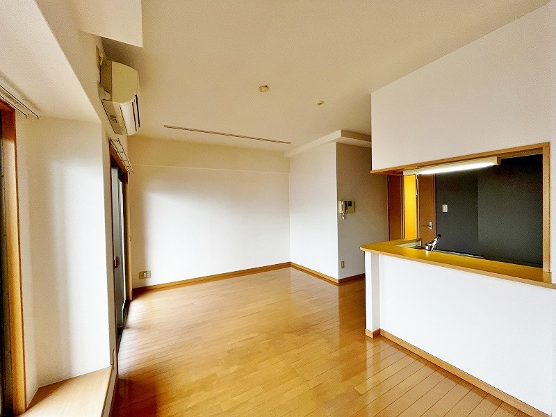 Ｊ－スクエア リビング