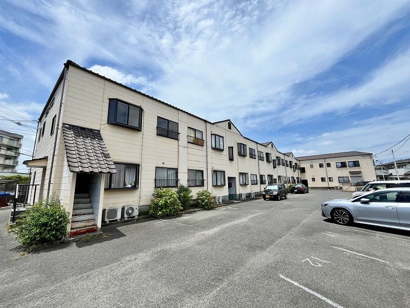 コンフォート湯川 201号室 外観