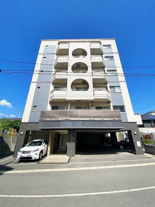 Ｃａｓａ・Ｃｏｎｆｏｒｉａ（カーサコンフォリア）  303号室 外観