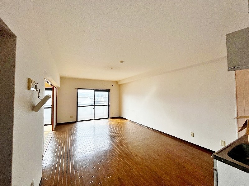 エルスール湯川弐番館 リビング