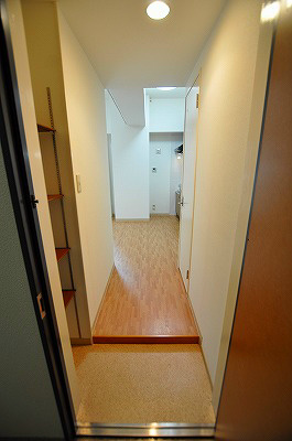 寿山ビル 玄関
