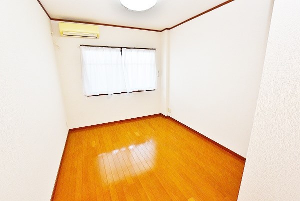 ナーセリーＹ  ベッドルーム