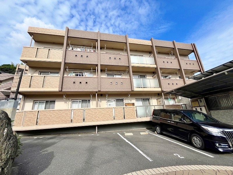 リトルフォレスト守恒 301号室 外観