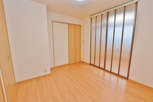 フォレスト妙見 ベッドルーム