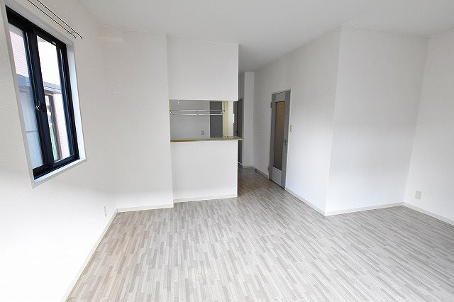 ラフィネ香嵐　Ｄ棟 リビング