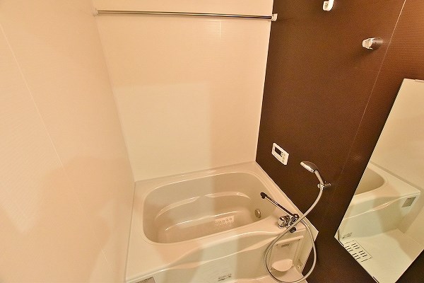 ザ・レジデンス香春口三萩野駅前 風呂画像