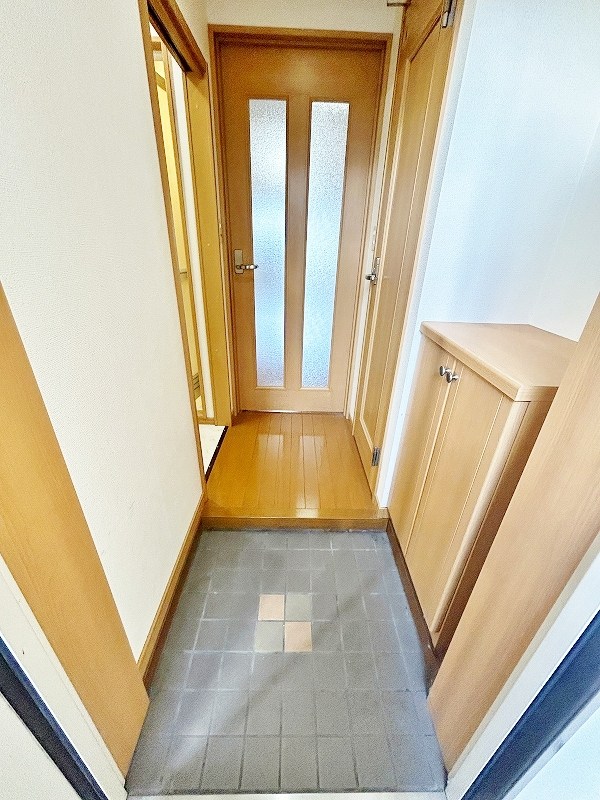 エヴァーグリーンＮ 玄関