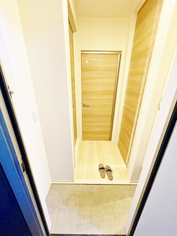 ポサーダ三萩野 玄関