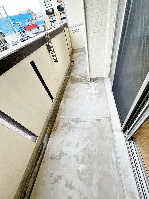 エルティアラ上富野Ⅱ  ベランダ