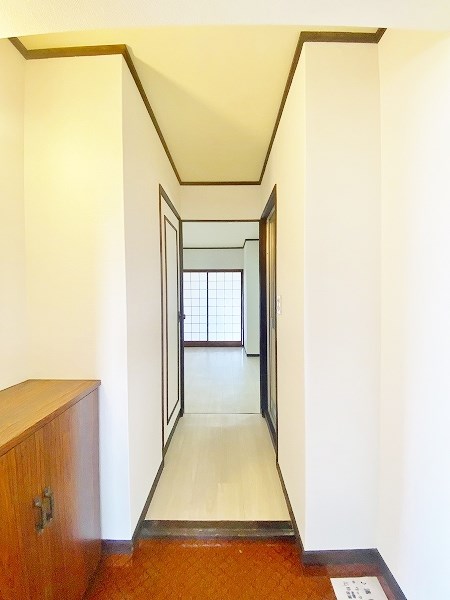 ヒットパークレジデンス三萩野  玄関