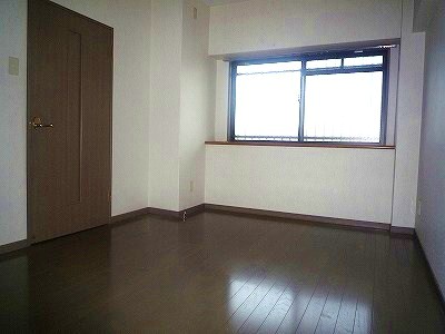 メゾンドプラムⅡ ベッドルーム