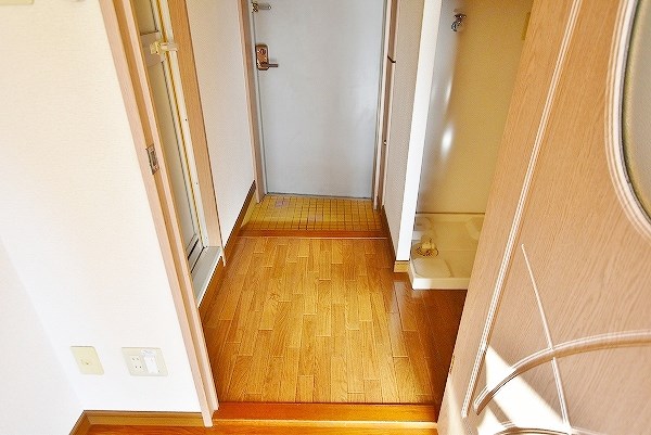 エンジョイスペースパートⅡ 玄関