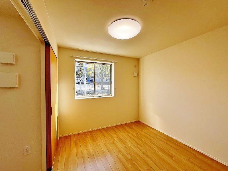 リオーネ富野  ベッドルーム