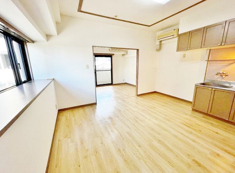 ウインズ三萩野 リビング