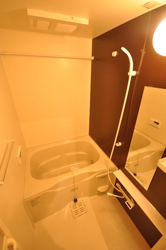 ポルトボヌール 風呂画像