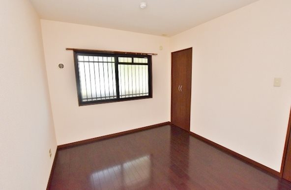 高峰第６晴和ビル ベッドルーム