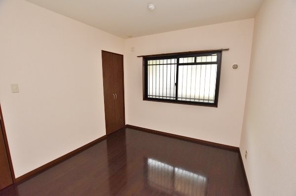 高峰第６晴和ビル ベッドルーム