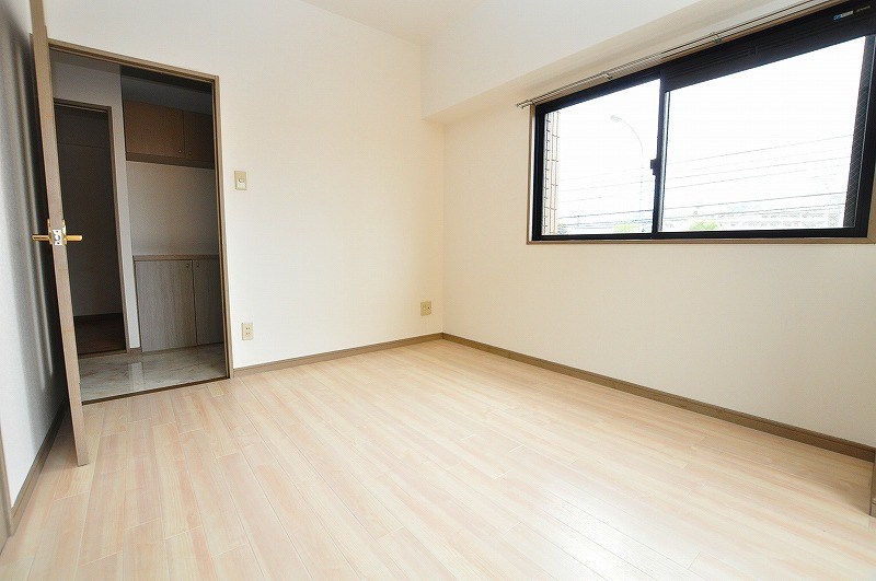 メゾンドプラム嵐山  ベッドルーム