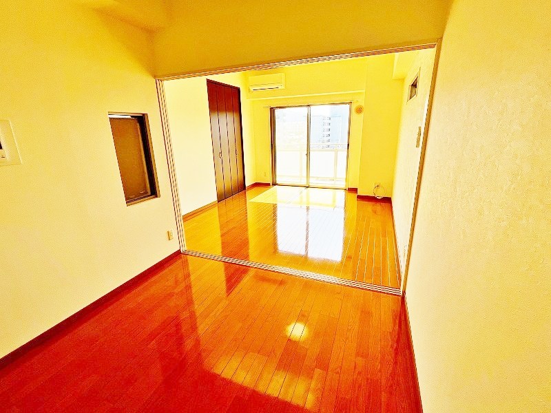 フリーエントＵＴ  リビング