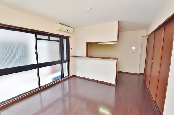 高峰第６晴和ビル リビング