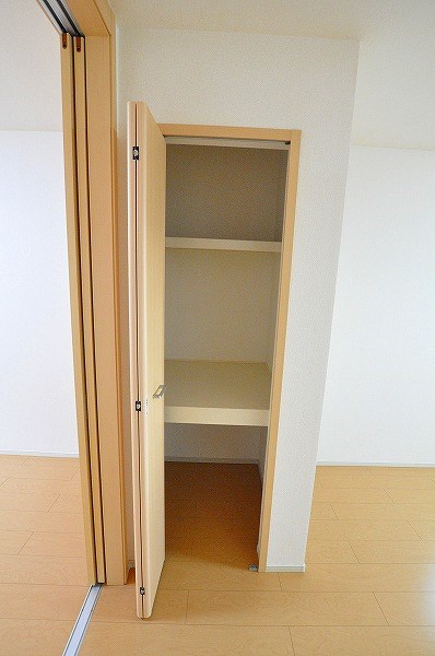 ラインハイム足立山Ｄ  その他15